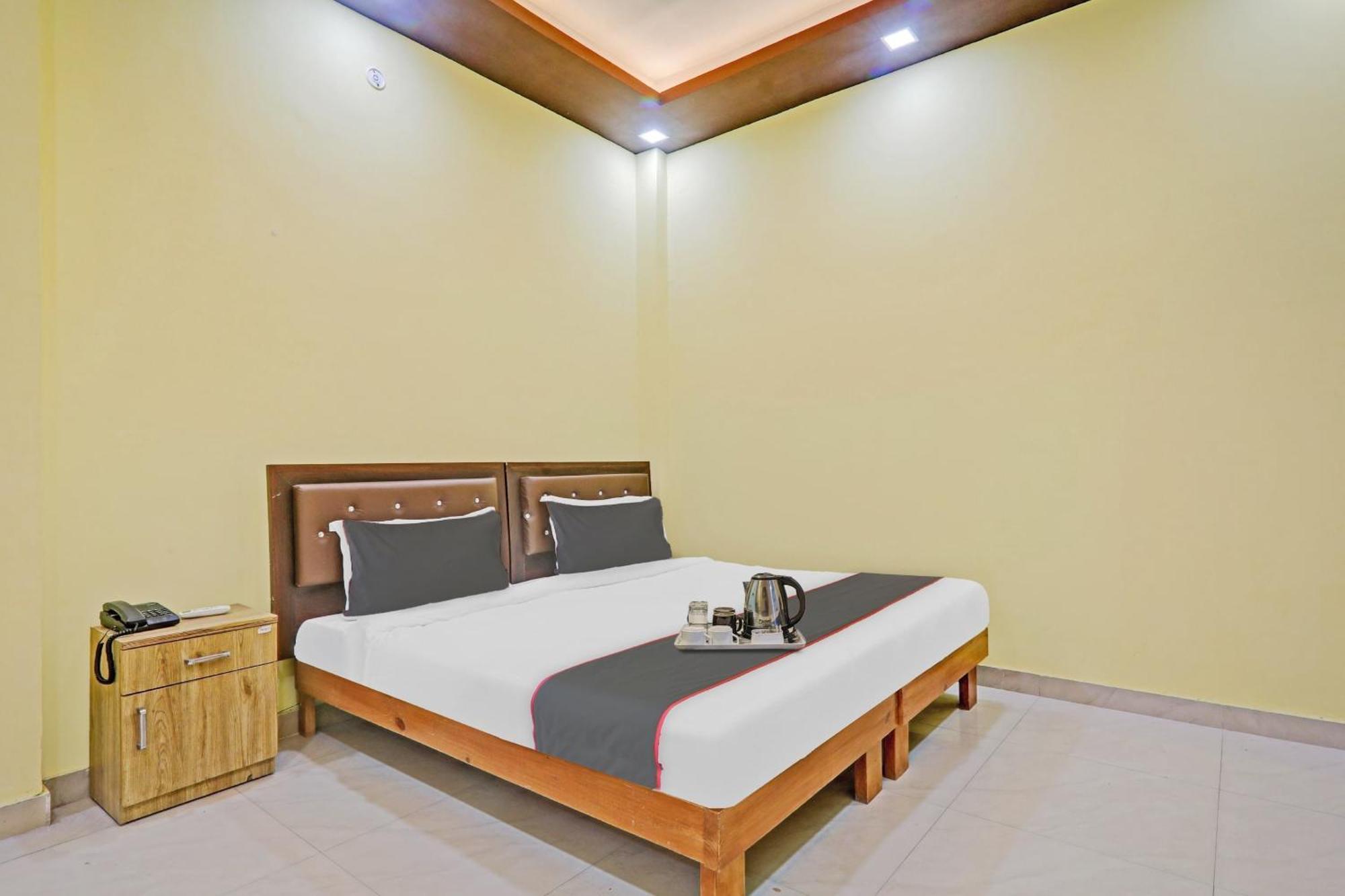Capital O Phenix Elite Near Phoenix United Lucknow Luaran gambar