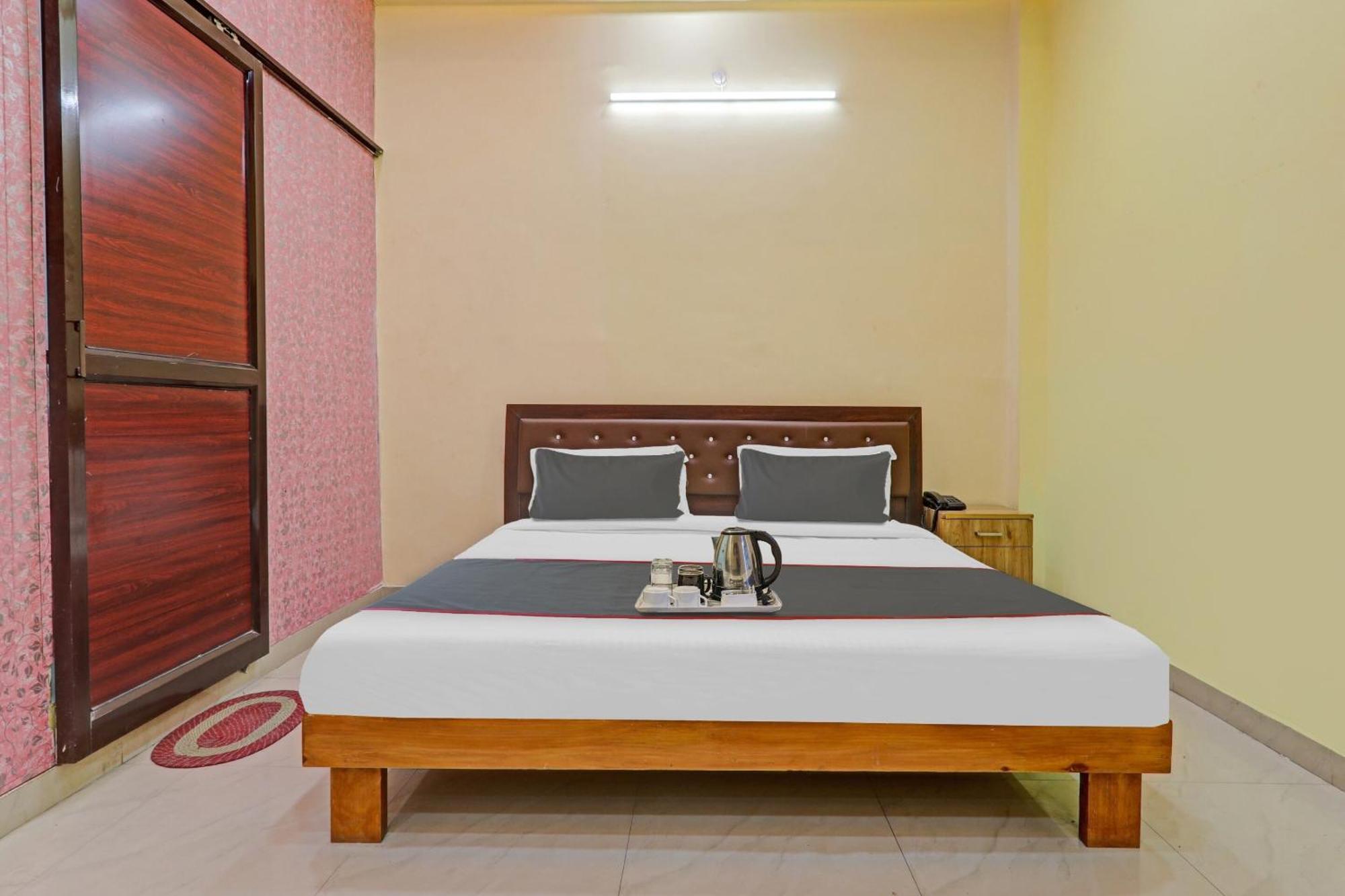 Capital O Phenix Elite Near Phoenix United Lucknow Luaran gambar
